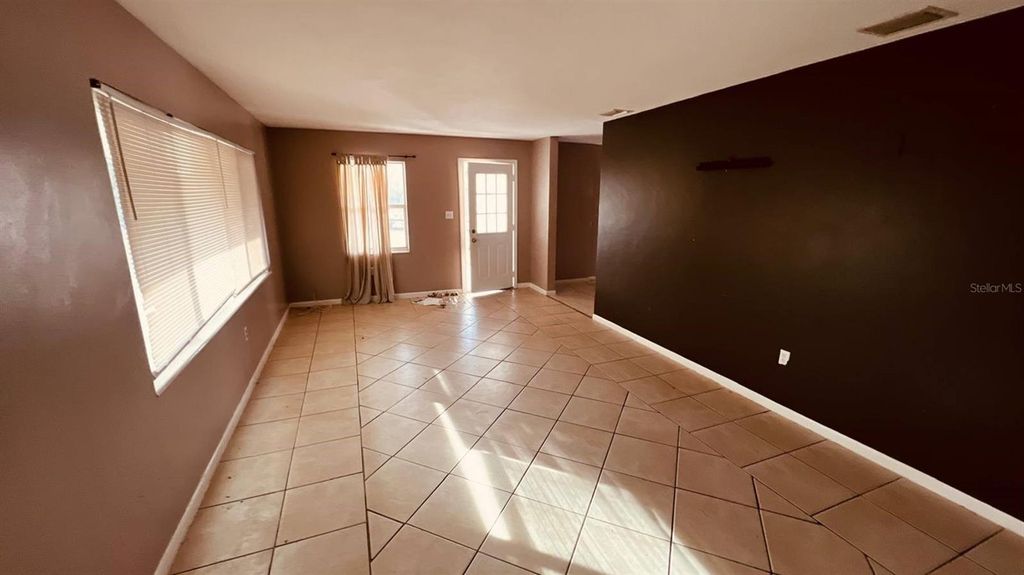 Image 15 of property listing at 4430 SW ZINNIA COURT, Dunnellon, FL 34431