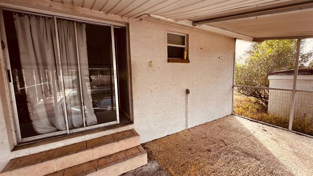 Image 7 of property listing at 4430 SW ZINNIA COURT, Dunnellon, FL 34431