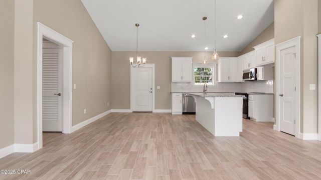 3215 E 2Nd, Panama City, FL 32401