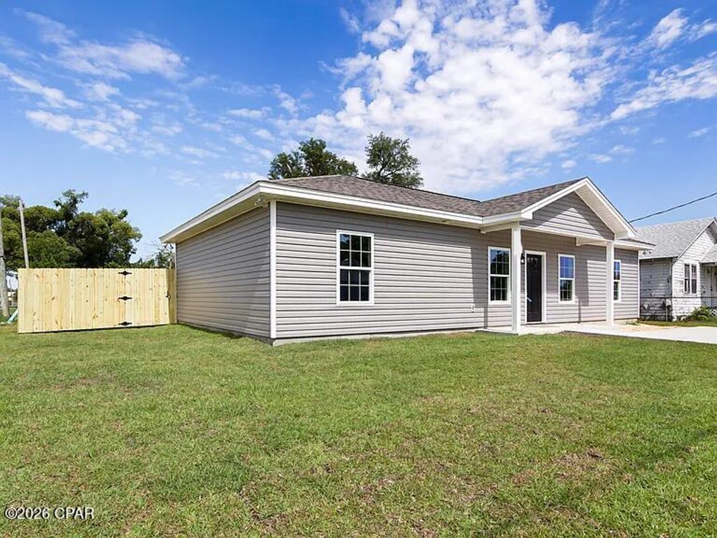 3215 E 2Nd, Panama City, FL 32401