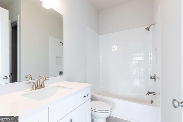 879 Eastman Court, Hoschton, GA 30548