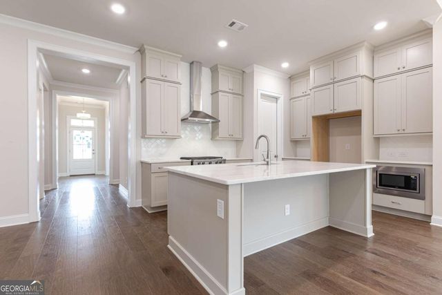 879 Eastman Court, Hoschton, GA 30548