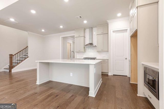 879 Eastman Court, Hoschton, GA 30548
