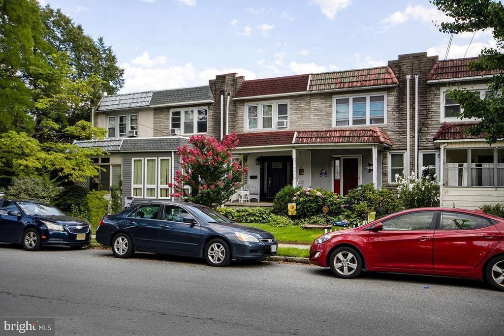 26 LOCUST ST, Merchantville, NJ 08109