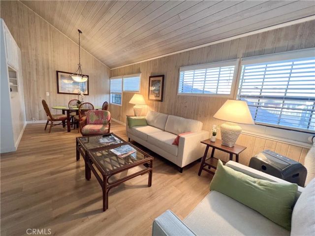 315 Diamond Avenue, Newport Beach, CA 92662