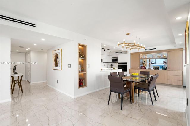 5757 Collins Ave 1006, Miami Beach, FL 33140