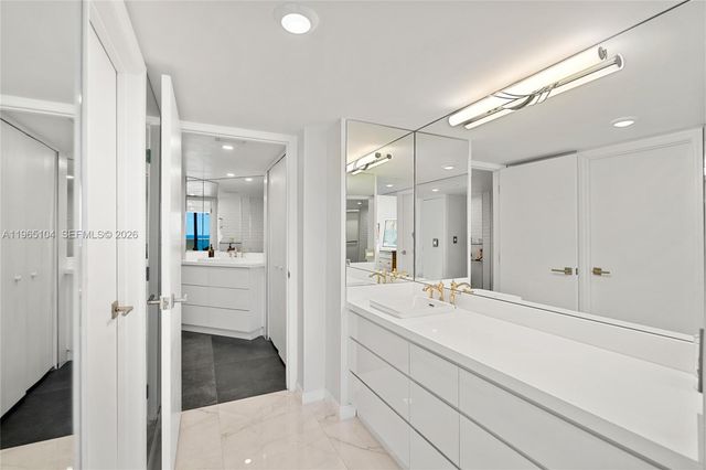 5757 Collins Ave 1006, Miami Beach, FL 33140