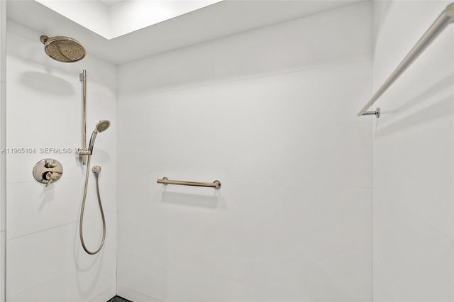 5757 Collins Ave 1006, Miami Beach, FL 33140