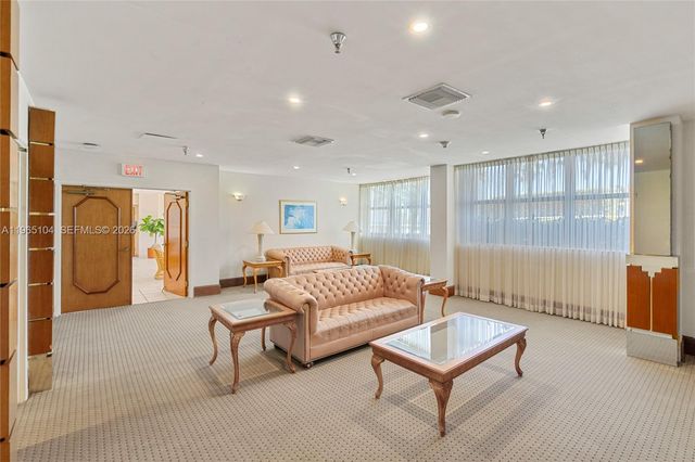 5757 Collins Ave 1006, Miami Beach, FL 33140