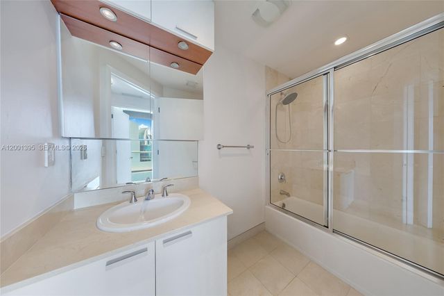 3131 NE 188th Street 1808, Aventura, FL 33180