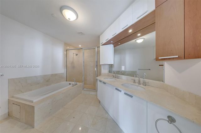 3131 NE 188th Street 1808, Aventura, FL 33180