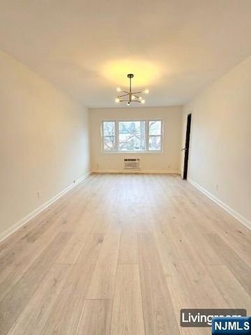 188 Hillside Avenue H2, Leonia, NJ 07605