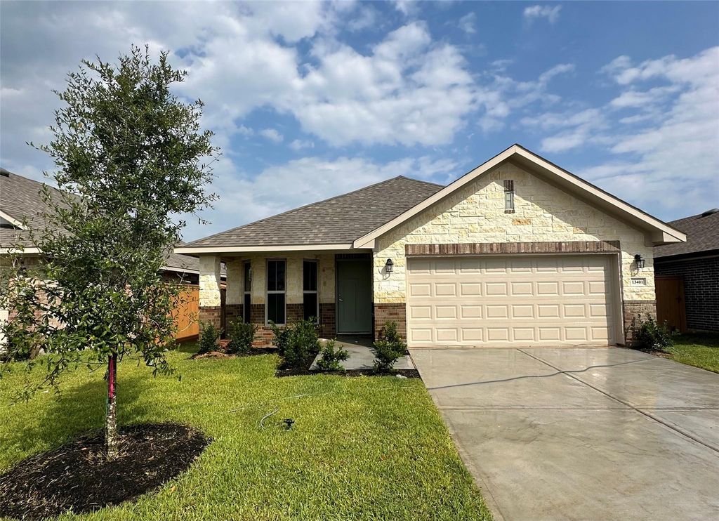 13223 Silver Egret Lane, Texas City, TX 77568