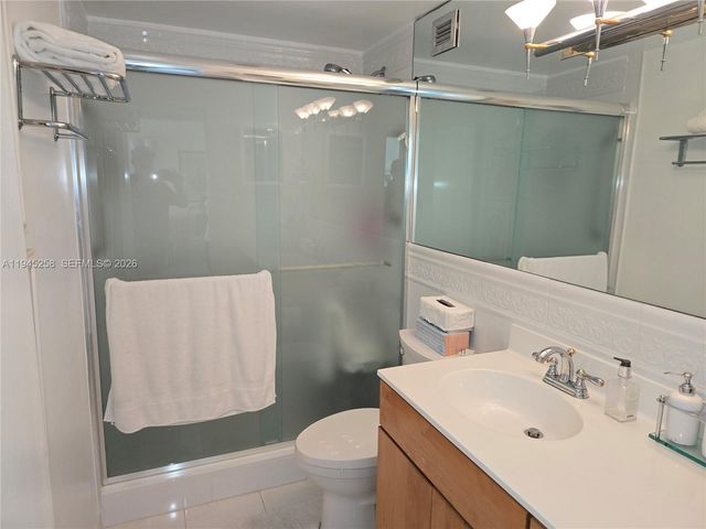 400 Kings Point Drive 1202, Sunny Isles Beach, FL 33160