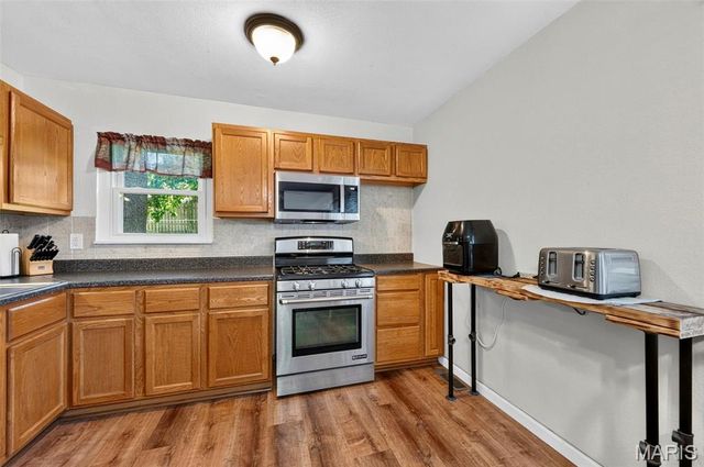 2480 Furlong Lane, Florissant, MO 63033