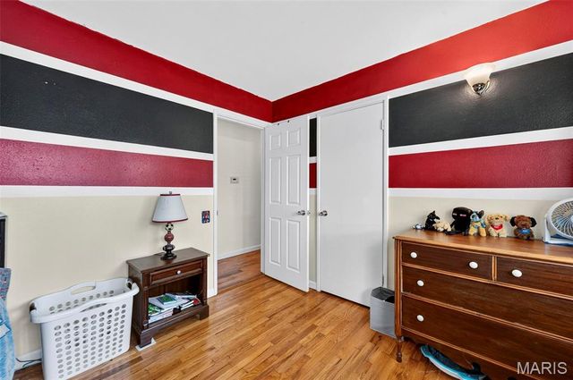 2480 Furlong Lane, Florissant, MO 63033