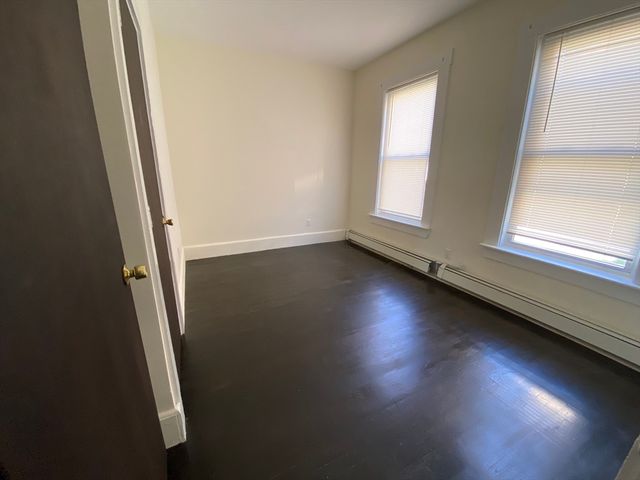 48 Whiting 1, Lynn, MA 01902