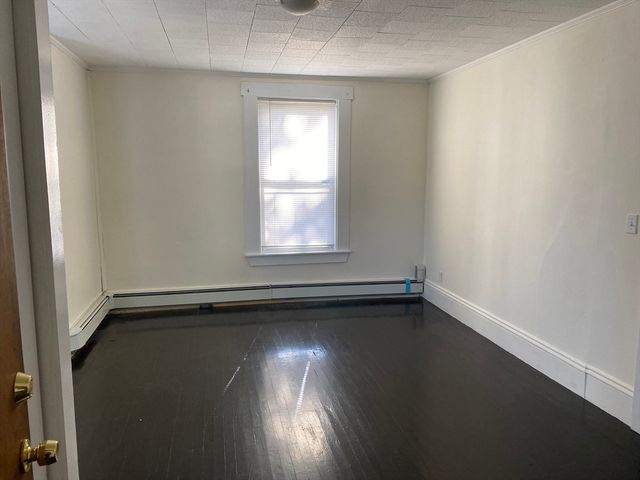 48 Whiting 1, Lynn, MA 01902