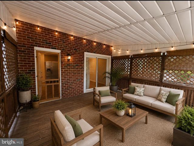 8768 CIMARRON CIR, Parkville, MD 21234