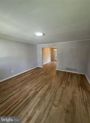 8768 CIMARRON CIR, Parkville, MD 21234