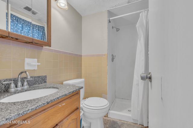 1591 Salem Street, Lakewood, NJ 08701