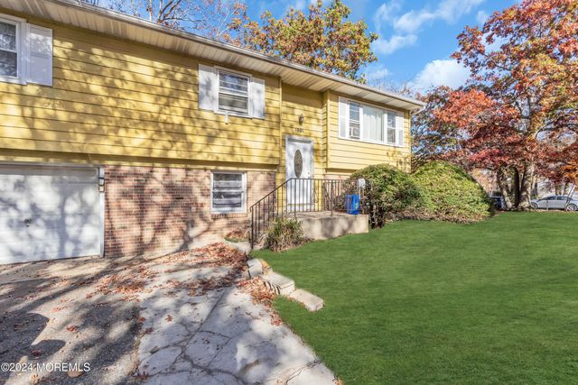 1591 Salem Street, Lakewood, NJ 08701