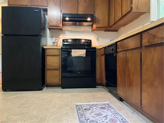 102 Stavenger CT, Williamsburg, VA 23188