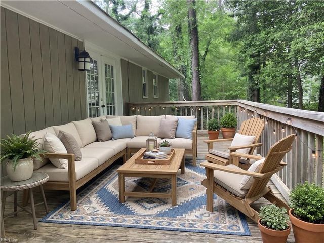 102 Stavenger CT, Williamsburg, VA 23188