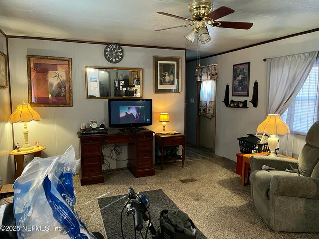 101 HUMMINGBIRD Trail, Crescent City, FL 32112