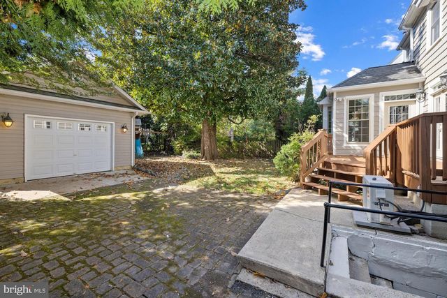 8020 PARK LN, Bethesda, MD 20814