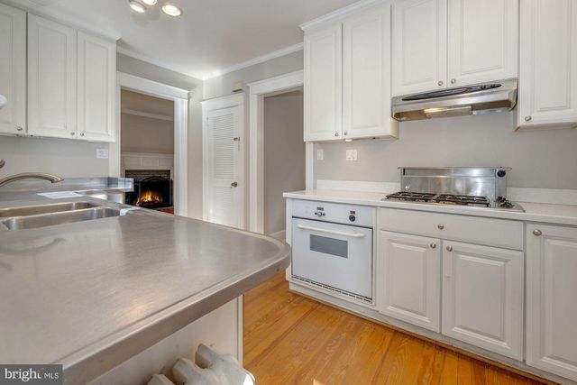 8020 PARK LN, Bethesda, MD 20814