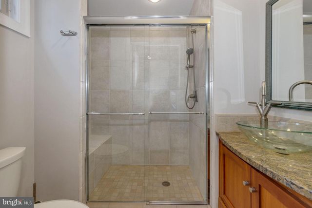 8020 PARK LN, Bethesda, MD 20814