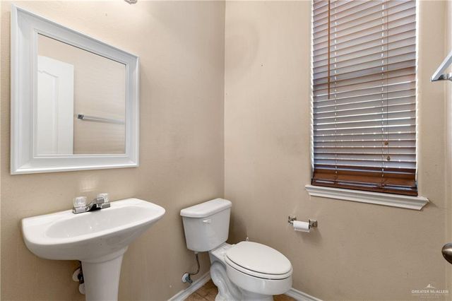 2320 Fairmont Avenue, Mcallen, TX 78504