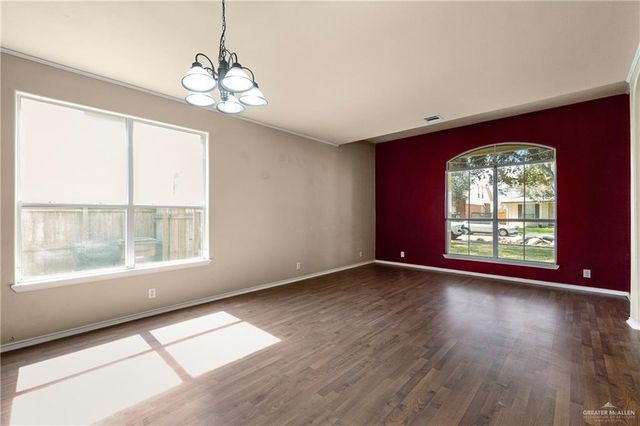 2320 Fairmont Avenue, Mcallen, TX 78504