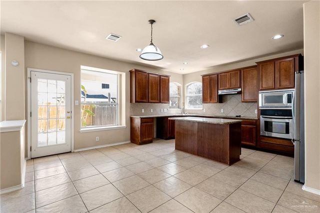 2320 Fairmont Avenue, Mcallen, TX 78504