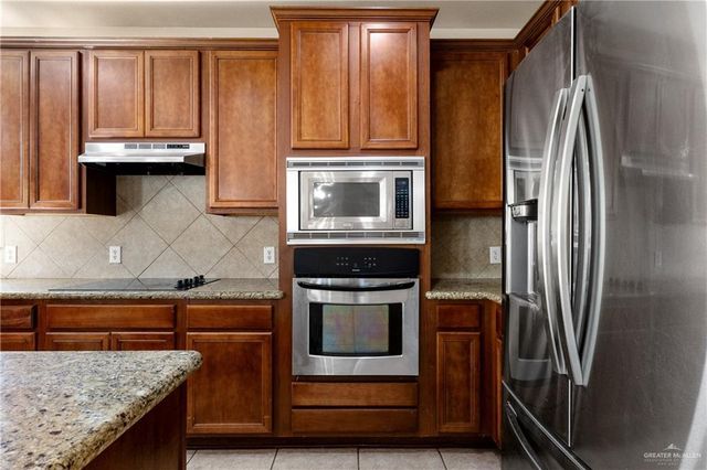 2320 Fairmont Avenue, Mcallen, TX 78504