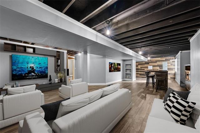 25247 W 147th Court, Olathe, KS 66061