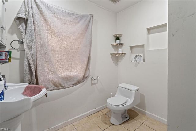 101 Garrett DR, Hampton, VA 23669
