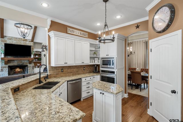 11088 State Highway 19, Edgewood, TX 75117