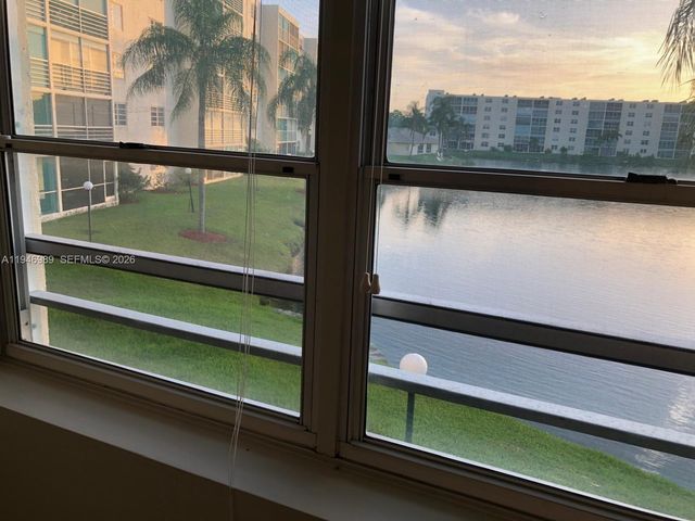 121 SE 3rd Ave 201, Dania Beach, FL 33004