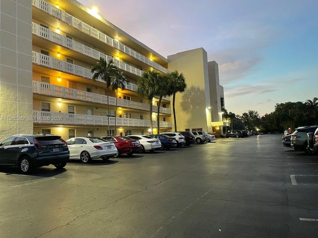 121 SE 3rd Ave 201, Dania Beach, FL 33004