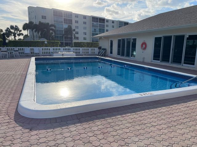 121 SE 3rd Ave 201, Dania Beach, FL 33004