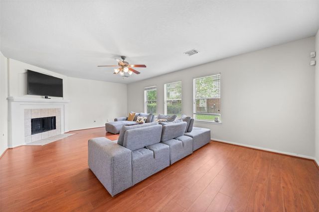 3318 Forest Willow Lane, Houston, TX 77068