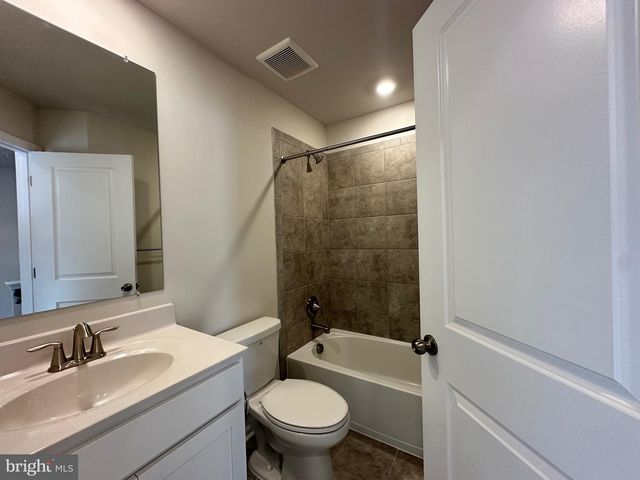 10994 BARNARD PL, White Plains, MD 20695