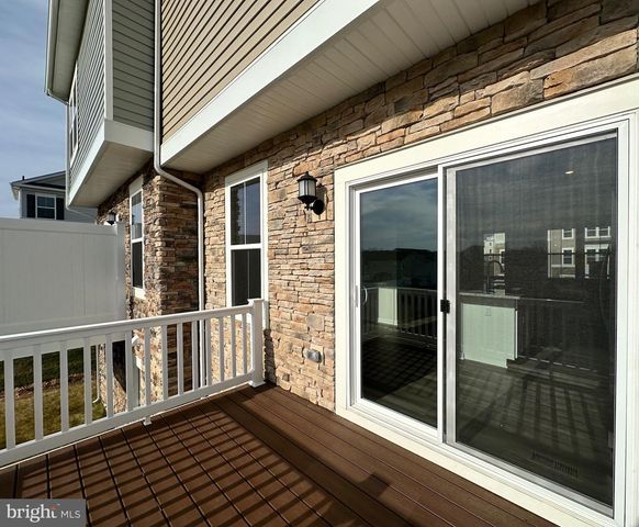 10994 BARNARD PL, White Plains, MD 20695