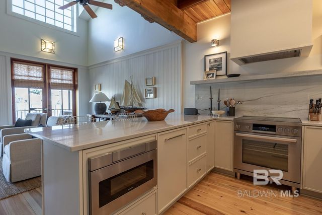 314 De La Mare Avenue 2, Fairhope, AL 36532