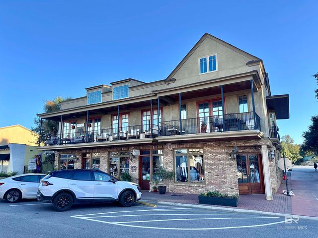 314 De La Mare Avenue 2, Fairhope, AL 36532