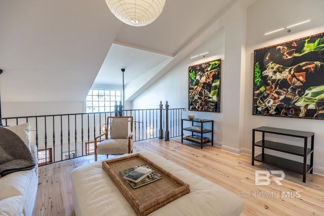 314 De La Mare Avenue 2, Fairhope, AL 36532