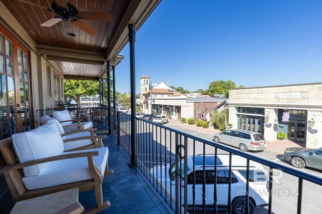 314 De La Mare Avenue 2, Fairhope, AL 36532