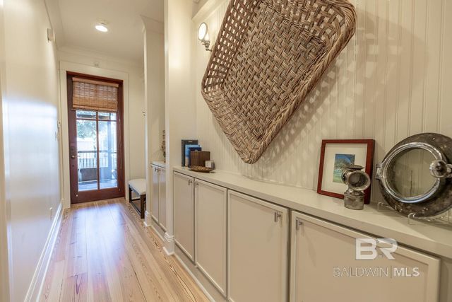 314 De La Mare Avenue 2, Fairhope, AL 36532